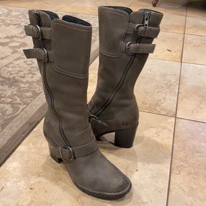 Born Logo Leather 3 inches Heels Tall Boots zipper up size 7.5